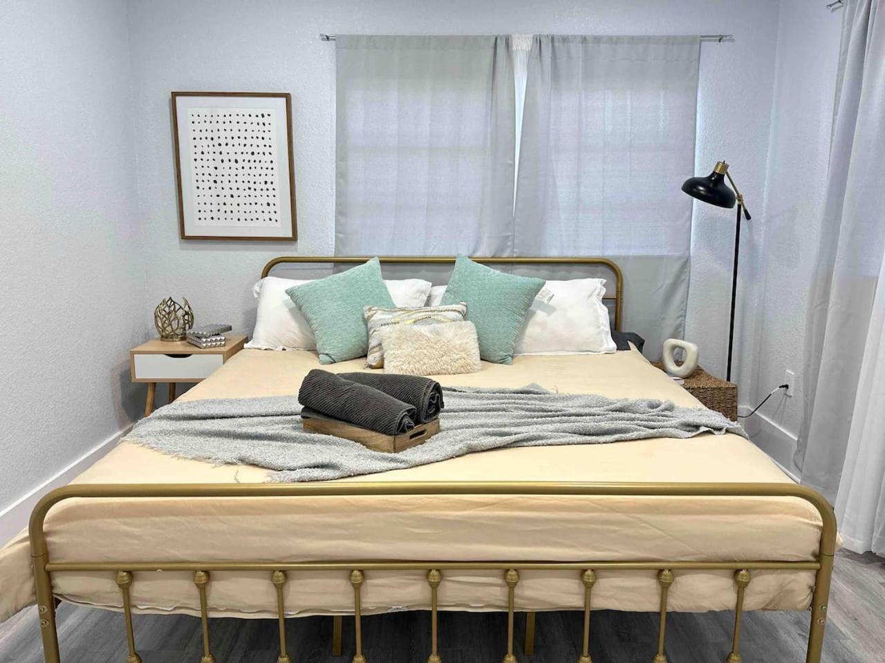 Ferienhaus Center Designer 3 Bedroom Sleeps 9